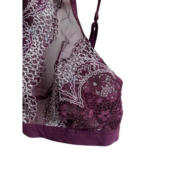 Victoria's Secret Body by Victoria Purple Pink Crochet Lace Bralette Size Small - Picture 4 of 5